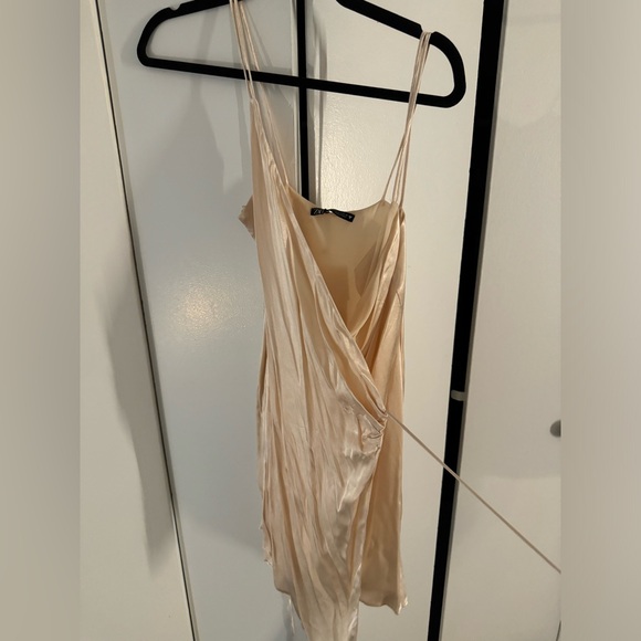 NEW WITH TAGS | Zara SATIN EFFECT WRAP DRESS | Small, SM - Picture 2 of 5
